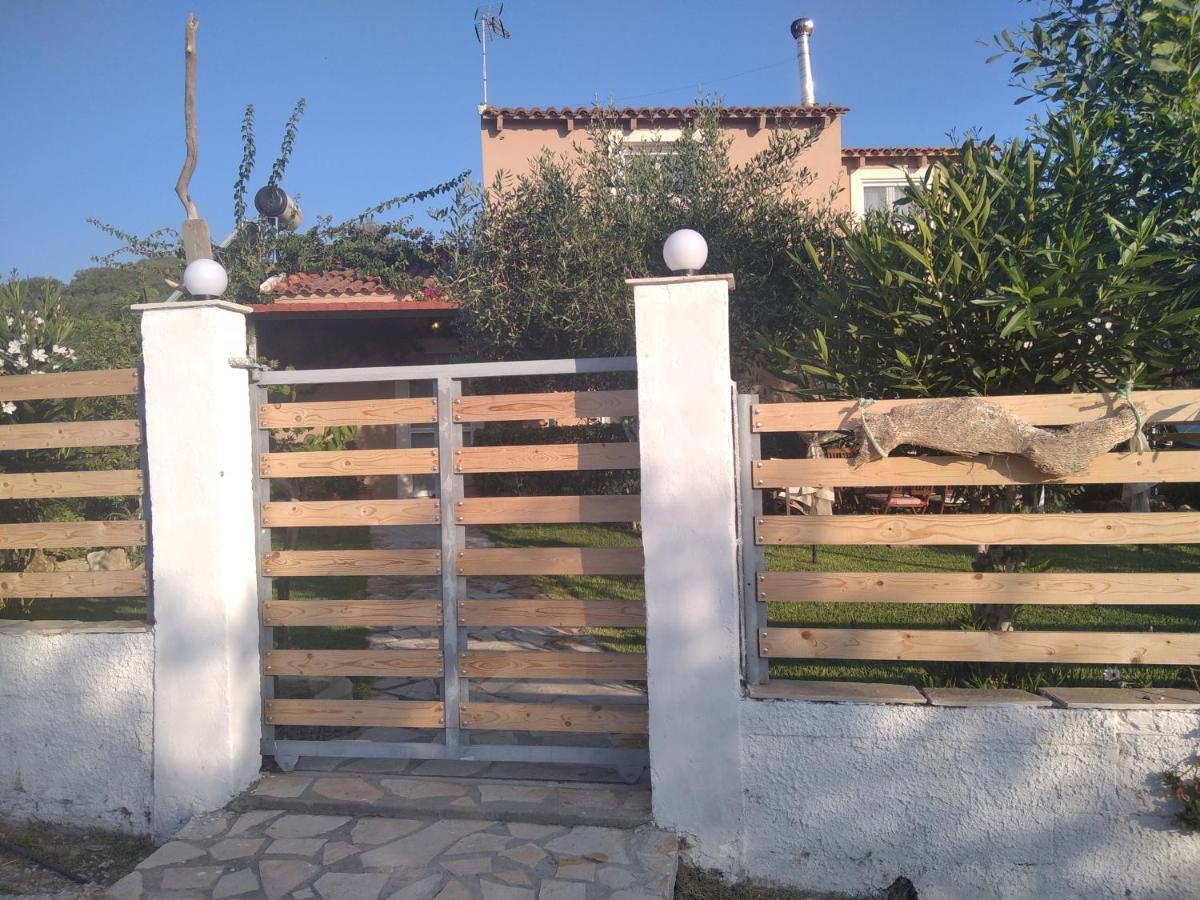 Spiti Lou Apartment Notos Exterior foto
